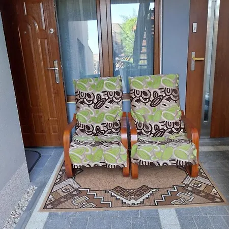 Mala Zabka Отель